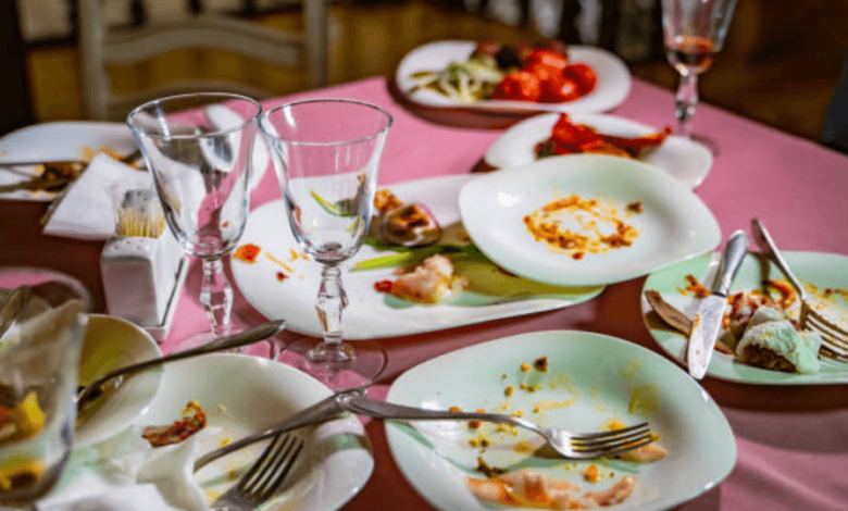 Kitchen equipments and restaurant equipments of restaurants